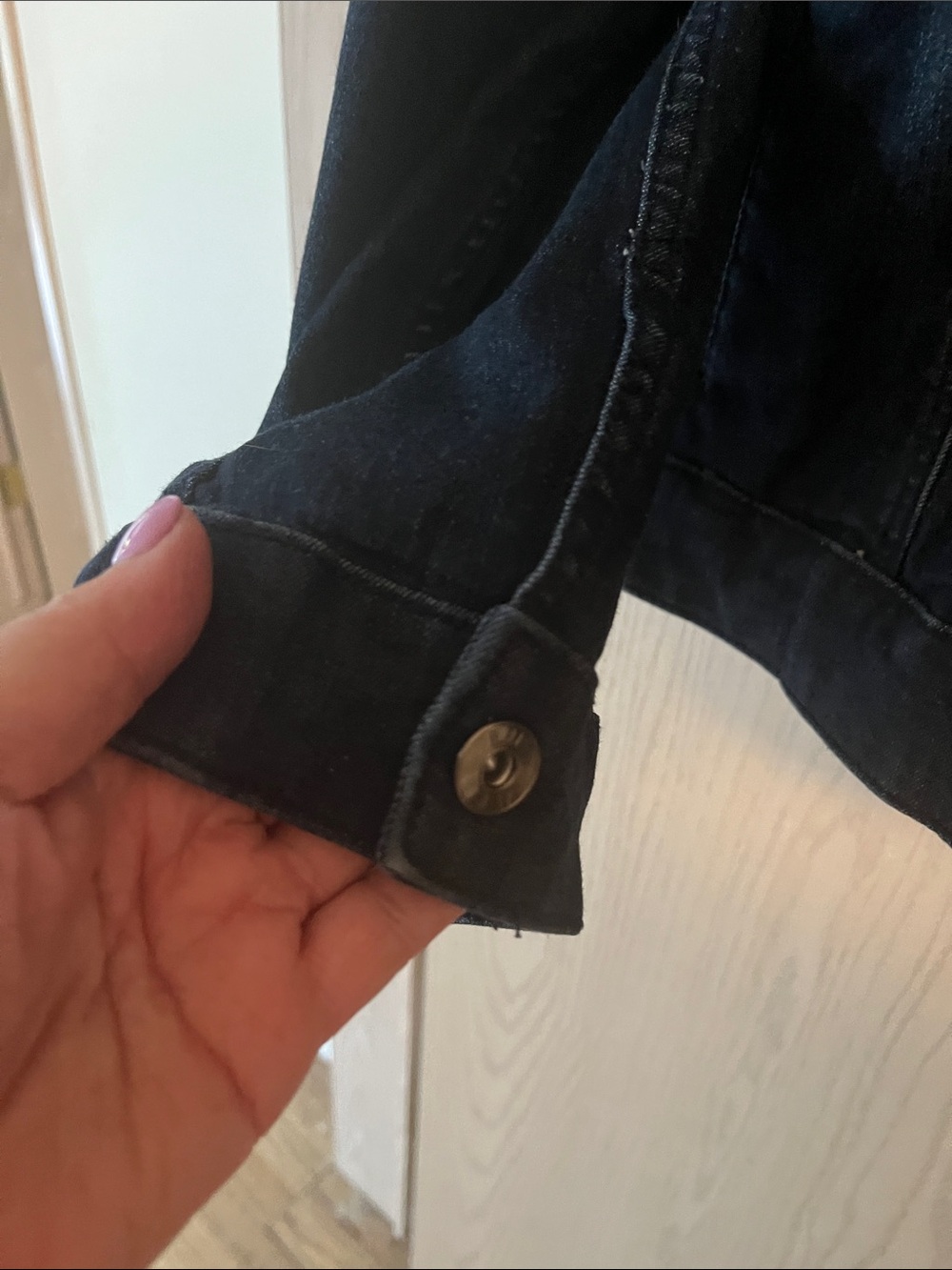 Ellen Degeneres Black Denim Button-Front Jean Jacket - Picture 6 of 12